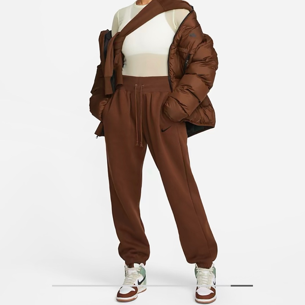 nike high-waisted oversized sweatpants